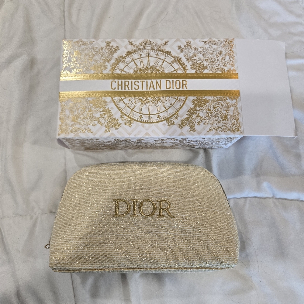 COPY - DIOR Vanity Case - Picture 3 of 4